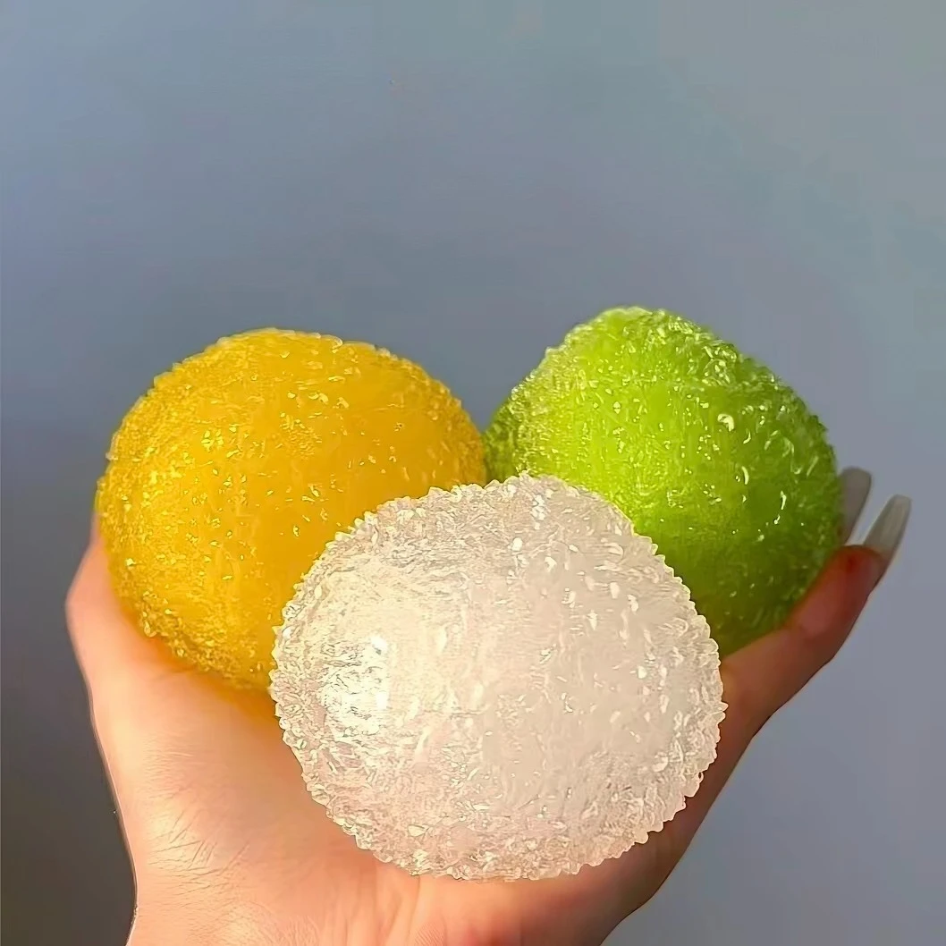 Slushy Bayberry Stress Ball, S - Novelty Gifts recension och pris